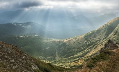 Світло природньої барви